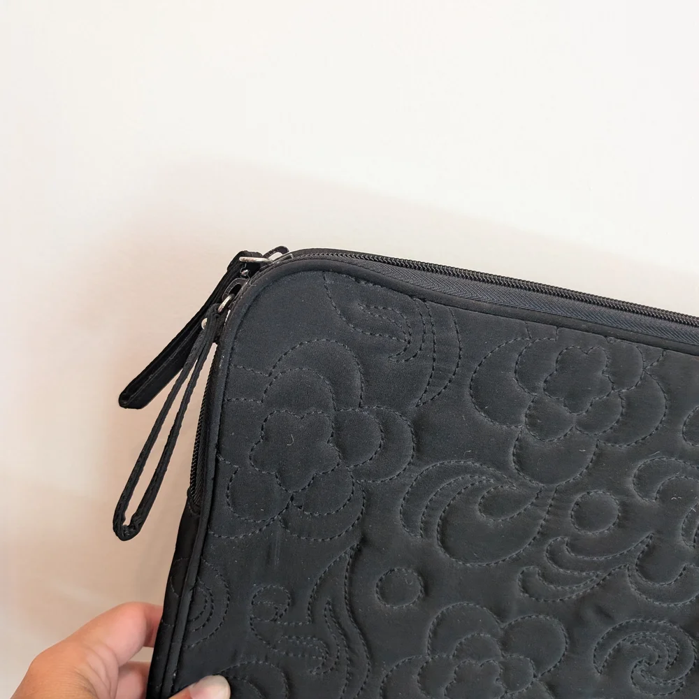 VERA BRADLEY Black Floral Quilted Laptop Pouch Sleeve